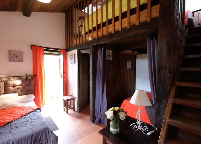 Vieux Pigeonnier Semesterbostad Tour-de-Faure