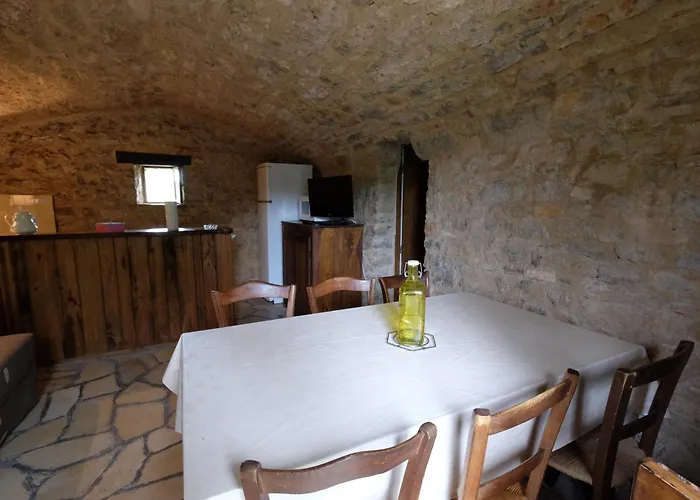 Vieux Pigeonnier Semesterbostad Tour-de-Faure