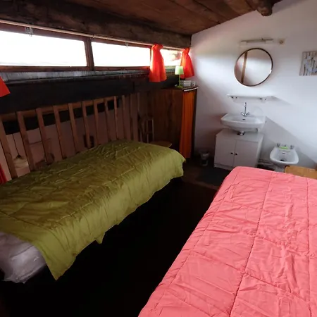 Vieux Pigeonnier Tatil Evi Tour-de-Faure